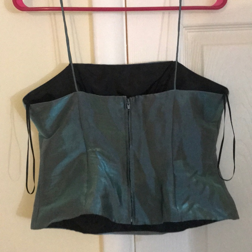 Top - Picture 3 of 4